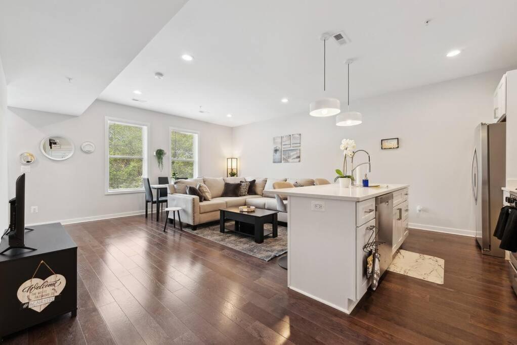 Spacious 3Bedroom Duplex With Rooftop Deck! Washington Luaran gambar